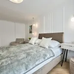 Dr - Aurora Apartman *