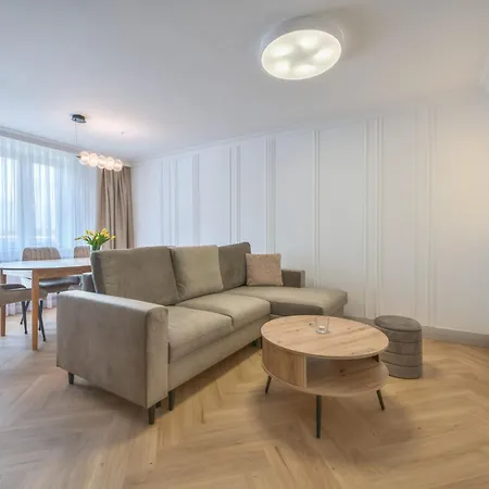Dr - Aurora Apartament
