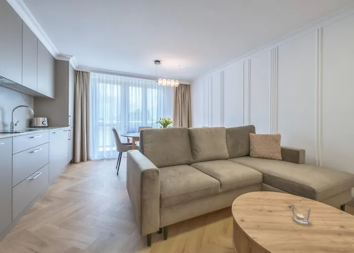 Dr - Aurora سوبوت