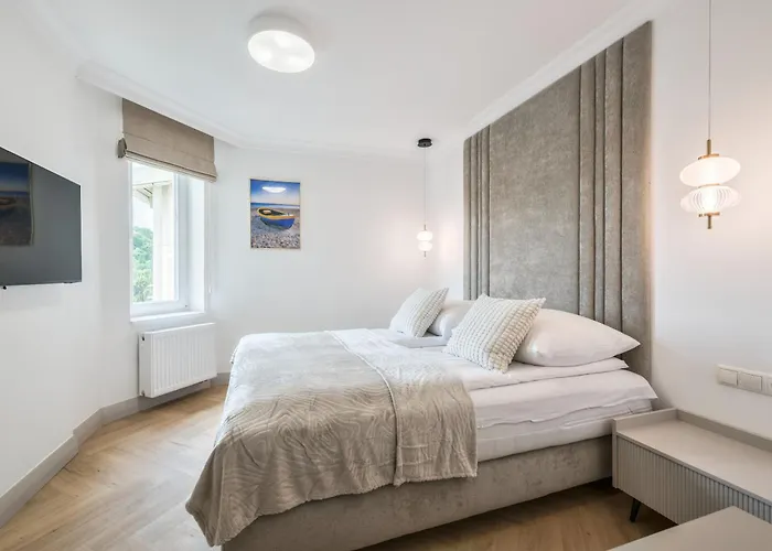 Dr - Aurora * سوبوت