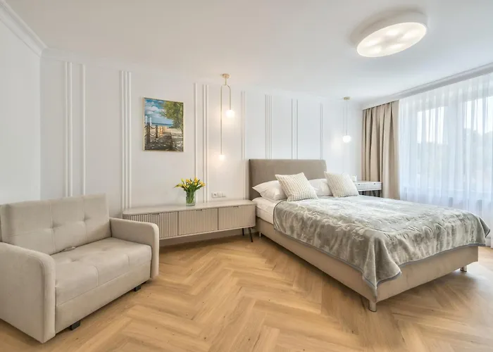 Dr - Aurora アパート ソポト